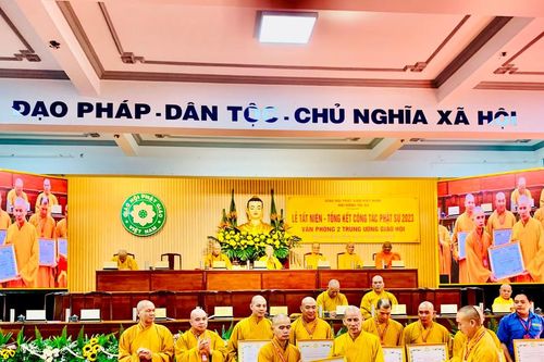 Đẩy mạnh chuyển đổi số và truy cập dữ liệu số cho chư tôn đức, tăng ni, phật tử