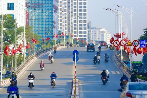 Hà Nội chỉnh trang đô thị chào Xuân Giáp Thìn 2024