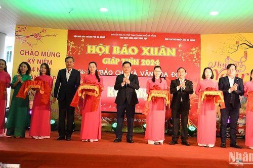 Đà Nẵng khai mạc Hội Báo Xuân Giáp Thìn 2024 - Báo chí và Văn hóa đọc