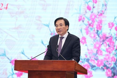Nỗ lực thúc đẩy giải ngân vốn đầu tư công; điều tra các vụ án thuộc lĩnh vực điện, xăng dầu