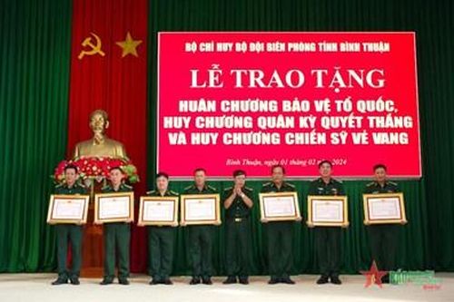Bộ đội Biên phòng tỉnh Bình Thuận: Trao 141 Huân chương, Huy chương của Chủ tịch nước tặng các cá nhân