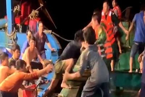 Bộ đội Biên phòng tỉnh Bà Rịa-Vũng Tàu: Tiếp nhận 12 thuyền viên nước ngoài bị nạn trên biển