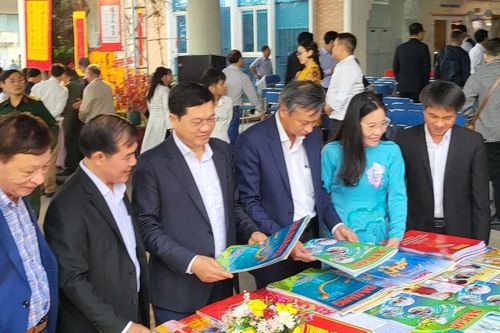 Đà Nẵng: Khai mạc Hội Báo Xuân Giáp Thìn năm 2024