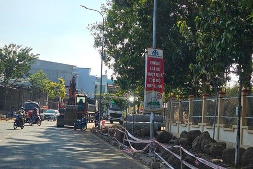 Cận cảnh DA nâng cấp vỉa hè nội ô 13 tỷ ở Định Quán