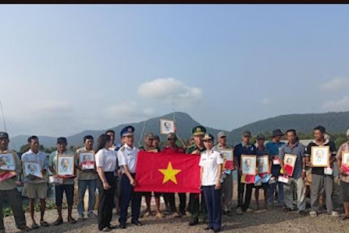 Tết sớm trên đảo ngọc tiền tiêu