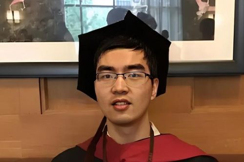 Nam sinh bị chẩn đoán bại não, 19 năm sau vào Đại học Harvard