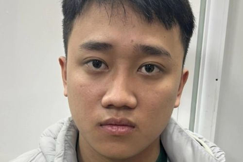 Bắt thanh niên cướp dây chuyền vàng tặng người yêu