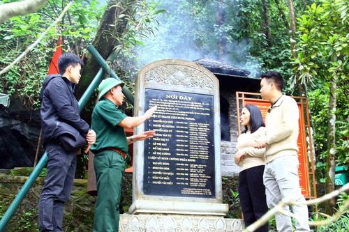 Quảng Bình khai thác tour 'Hành trình đi tìm dấu ấn Trường Sơn huyền thoại'