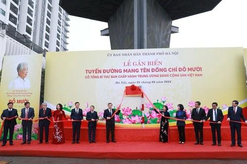Thành phố Hà Nội gắn biển tuyến đường mang tên cố Tổng Bí thư Đỗ Mười