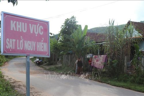Khắc phục sạt lở núi Van Cà Vải sau phản ánh của phóng viên TTXVN
