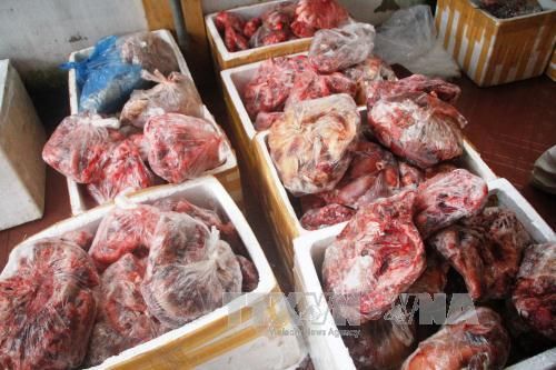 Liên tiếp phát hiện hàng chục tấn thực phẩm bốc mùi, không rõ nguồn gốc