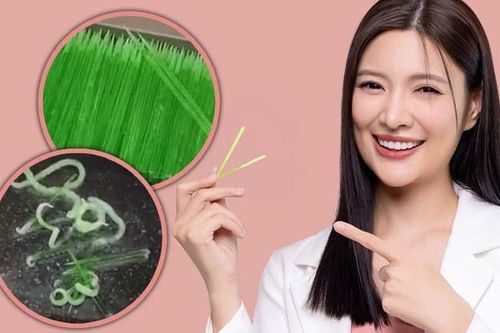 Bộ Y tế Trung Quốc cảnh báo khi giới trẻ đua theo trào lưu ăn tăm chiên của Hàn Quốc