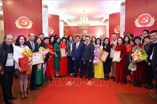 TTXVN giành 5 giải tại Giải báo chí Búa liềm vàng lần thứ VIII - năm 2023
