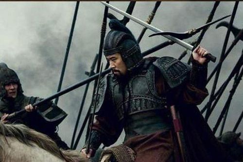 Vì sao Lưu Bị dùng kiếm, Quan Vũ dùng đao: Nguyên nhân đằng sau là gì?
