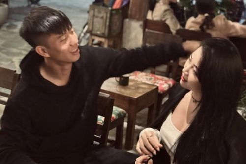 Phan Văn Đức nhắn nhủ vợ sau một năm sóng gió: 'Chuyện cũ mình bỏ và cùng nuôi dạy các con em nhé'