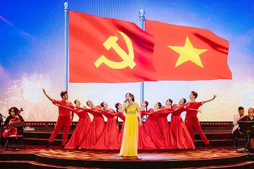 Dấu ấn chương trình nghệ thuật 'Mãi mãi niềm tin theo Đảng'