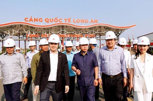 Cảng Quốc tế Long An là cầu nối quan trọng giữa Việt Nam và Campuchia