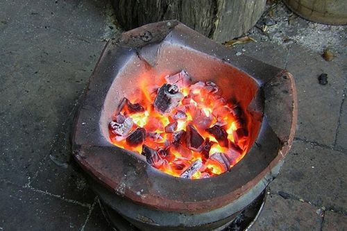 Thanh Hóa: Xảy ra một vụ nghi ngạt khói do đốt than sưởi ấm khiến một người tử vong