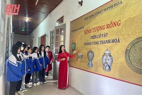 Trưng bày chuyên đề 'Những cổ vật trang trí rồng tại Bảo tàng Thanh Hóa' và 'Nghề làm hương truyền thống'