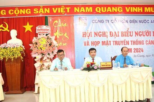 Hội nghị người lao động Công ty Cổ phần Điện nước An Giang