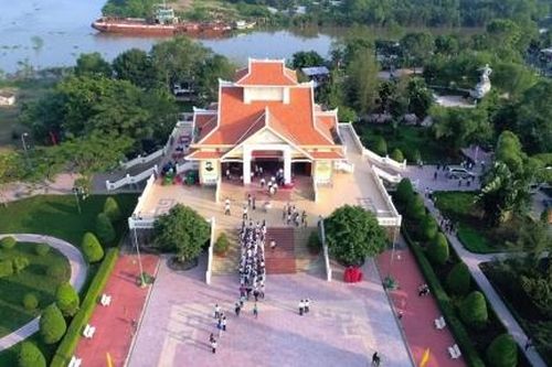 Bên vàm Nhựt Tảo