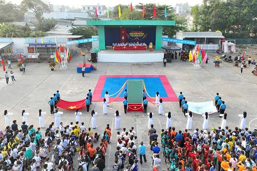 Khai mạc Hội khỏe Phù Đổng huyện Phú Tân lần thứ 29, năm học 2023-2024