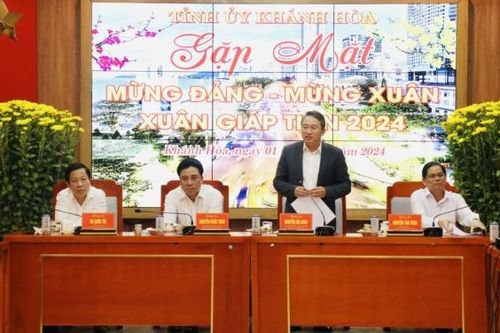 Ban Thường vụ Tỉnh ủy Khánh Hòa gặp mặt, chúc Tết các vị nguyên lãnh đạo tỉnh