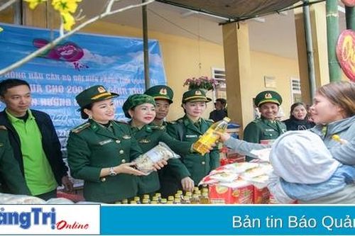 Nghĩa tình 'Xuân biên phòng, ấm lòng dân bản'