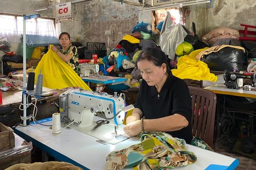 Giữ gìn nghề truyền thống ở Lầu may