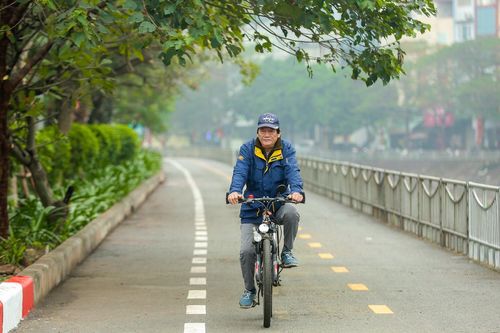Người Hà Nội vui mừng trải nghiệm tuyến đường dành riêng cho xe đạp
