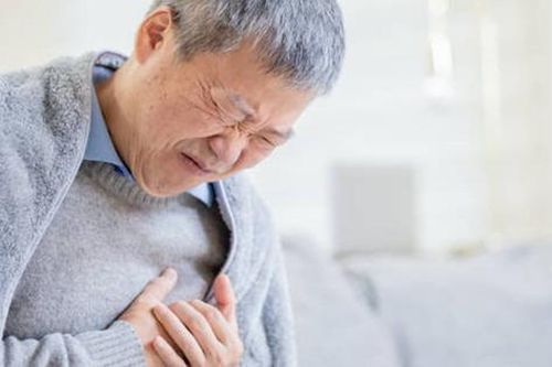 Vì sao bệnh tim mạch gia tăng vào mùa lạnh và cách phòng tránh