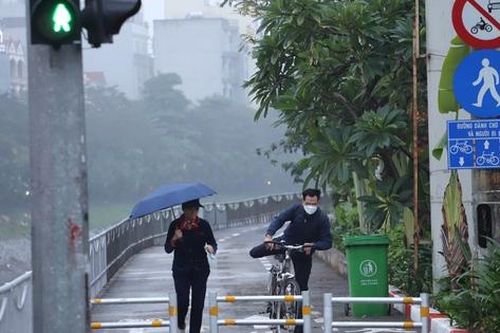 Đường dành cho xe đạp vắng vẻ, đìu hiu trong ngày đầu thông tuyến