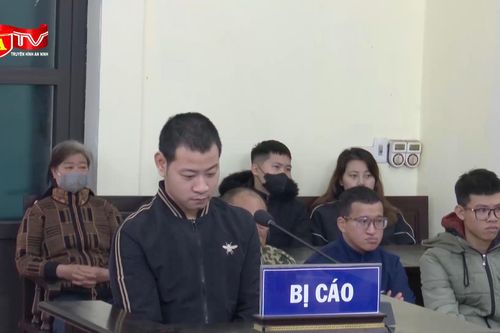 Lĩnh 12 tháng tù vì cất giữ hơn 9kg pháo nổ