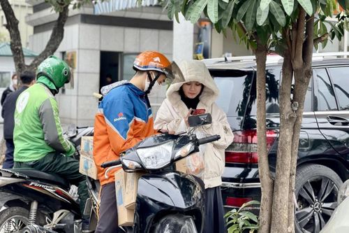 Không kịp sắm Tết vì mải chạy deadline ngày cuối năm