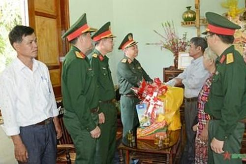 Đoàn Kinh tế - Quốc phòng 78 (Binh đoàn 15) tổ chức Ngày hội 'Bánh chưng xanh'