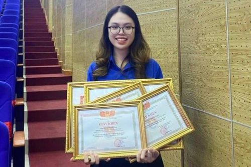 Hành trình đóng góp sức trẻ cho hoạt động tình nguyện của nữ sinh trường Y