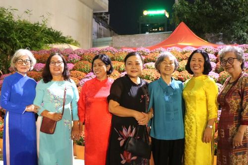 Thành đoàn TPHCM luôn kế thừa, phát huy truyền thống của thế hệ trước