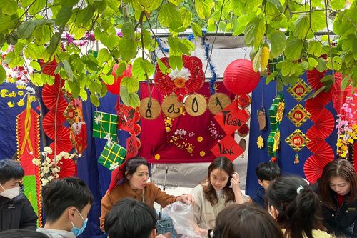 Những bài học đặc biệt dịp Tết
