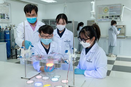 Giảng viên Việt Nam có sách chuyên khảo được NXB quốc tế công bố, xuất bản