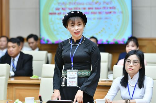 Cô giáo Tày vượt khó trở thành Chiến sĩ thi đua