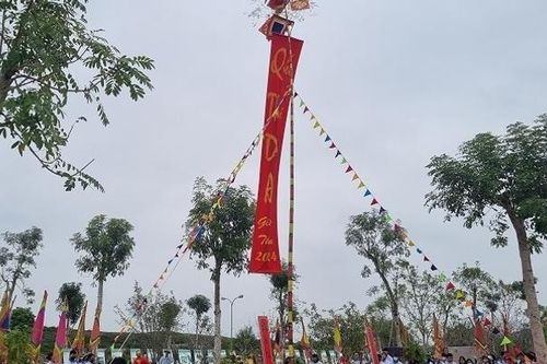 Tái hiện lễ thượng nêu tại Di sản Thành Nhà Hồ