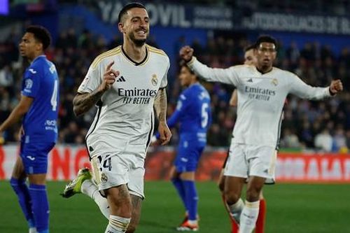 Real Madrid trở lại đỉnh bảng