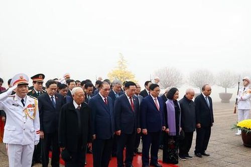 Lãnh đạo Đảng, Nhà nước vào Lăng viếng Chủ tịch Hồ Chí Minh