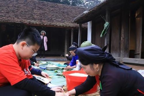 Khám phá Tết cổ truyền bằng công nghệ thực tế ảo