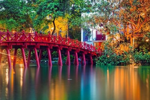 Hà Nội: Trải nghiệm đêm huyền bí tại đền Ngọc Sơn
