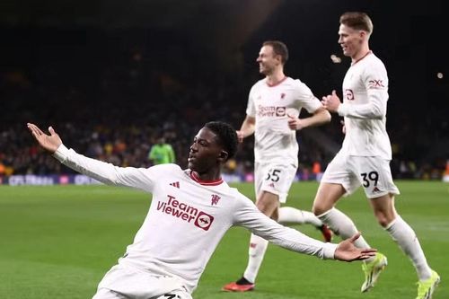 Kết quả bóng đá: M.U thắng siêu kịch tính, Real Madrid trở lại ngôi đầu