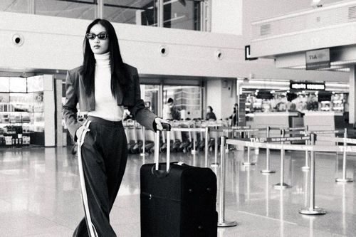 Quán quân Huỳnh Tú Anh sẽ sải bước ở kinh đô thời trang Milan và Paris
