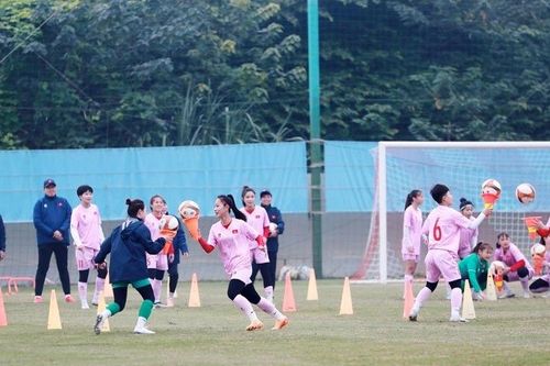 Bóng đá nữ trẻ bước vào giải đấu quan trọng đầu năm 2024
