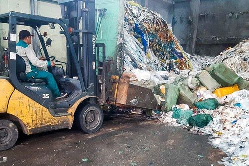 Bắc Ninh: Xử lý 2.500kg mỡ lợn lậu