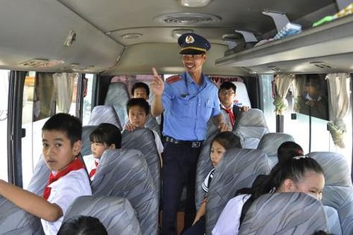 Cần lấp 'khoảng trống' trong kiểm soát an toàn xe đưa đón học sinh - Bài cuối: Tiếng nói người trong cuộc